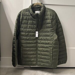 GAP Men's Olive Puffer Jacket